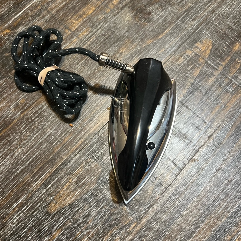 Vintage General Electric Iron